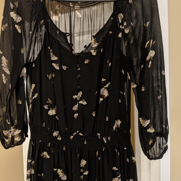 Dress - Picture 3 of 4